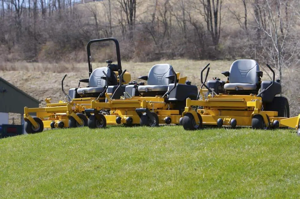 different zero turn mowers